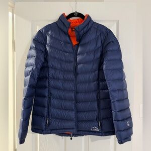 L.L.Bean Women's Navy Ultralight 850 Down Jacket with Orange Lining - M